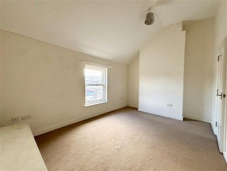 Bath Road, Cheltenham, GL53 - Photo 3