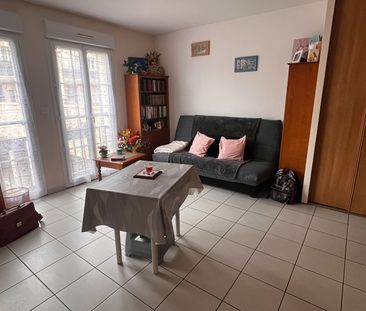 Location Appartement 1 pièce 27m² - Photo 2