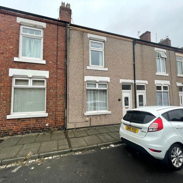 2 bedroom house to rent - Photo 1