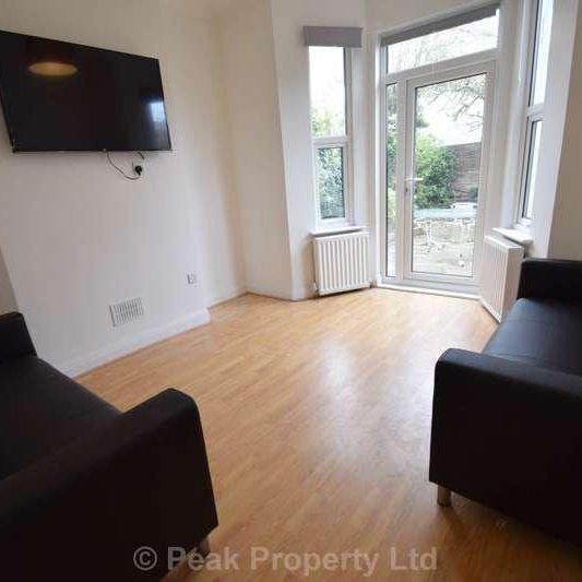 Large First Floor Room In A House Share - Southchurch Village - Windermere Road, SS1 - Photo 1