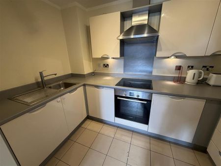 2 bedroom apartment to rent - Photo 4