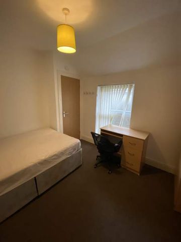 2 x Student Double Room – Mount Pleasant - Photo 4