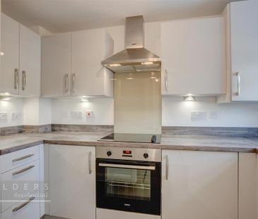 2 bedroom terraced house to rent - Photo 4