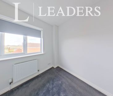 3 bedroom house to rent Kings Meadow, CV10 - Photo 1