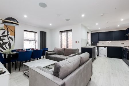 6 bedroom house to rent - Photo 2