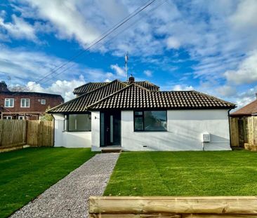 4 bedroom detached bungalow to rent - Photo 1