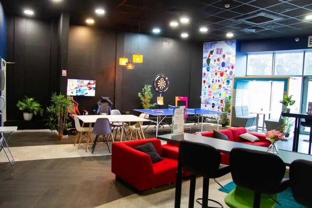 Studio to rent - Photo 1