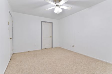 For Lease - 270 Brittany Drive Unit# 406, Manor Park - Cardinal Glen and Area, Ontario - Photo 5