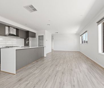 1 English Road, Fraser Rise VIC 3336 - Photo 4