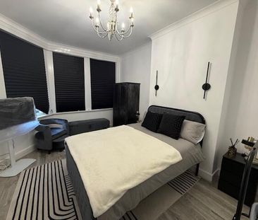 2 bedroom flat to rent - Photo 6