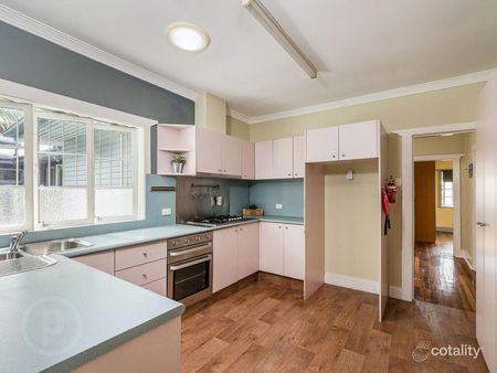 "Elevated Living, Effortless Entertaining." - Photo 5