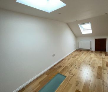 4 bedroom terraced house to rent - Photo 2
