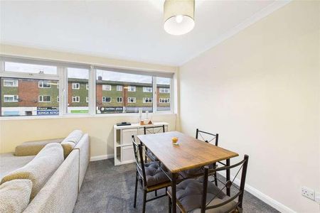 Yorktown Road, Sandhurst, Berkshire, GU47 - Photo 3