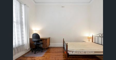 Peaceful, Fully Furnished Rooming House in Prime St Kilda Location – All Bills Included! - Photo 2
