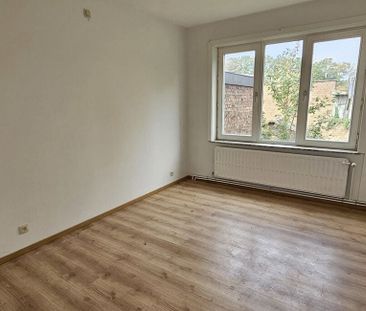 Appartement te huur in Fleurus voor € 750 met 2 slaapkamers - Photo 2