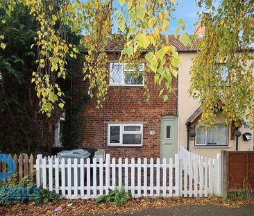 Ogden Square, Gonerby Hill Foot, NG31 - Photo 1