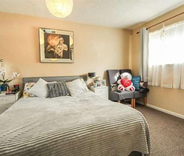 Pennine Road, Slough, SL2 - Photo 4