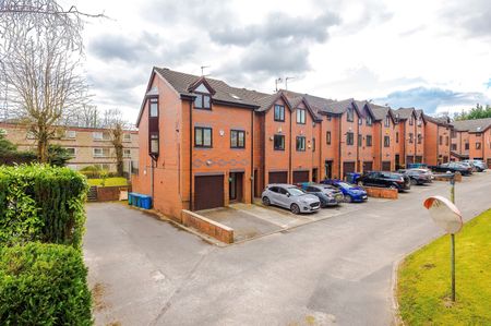 3 Bed End Terrace, Grosvenor House Mews, M8 - Photo 2