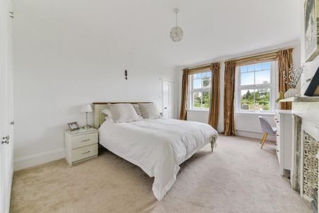 5 bedroom semi-detached house to rent - Photo 5