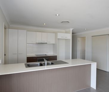 :: 3D TOUR :: EXECUTIVE BRICK HOME IN GLEN EDEN WITH DUCTED AIR CON... - Photo 6