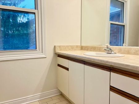 For Lease - 52 Fairholme Drive, Markham, Ontario - Photo 3