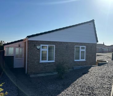 Bungalow to rent on - Photo 4