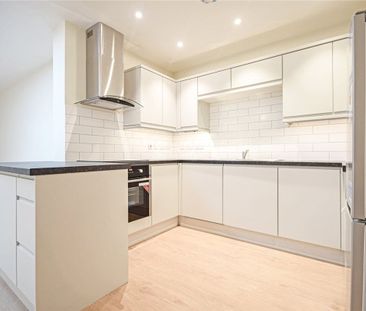 Well Presented 2 bedroom apartment situated in the heart of Ely wit... - Photo 3