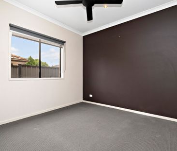 Expansive Family Living with Dual Zones & Alfresco Entertaining - Photo 2