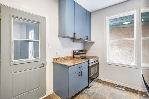 For Lease - 256 Park Park Unit# 1, Vanier and Kingsview Park, Ontario - Photo 1