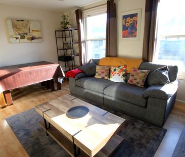 1 bedroom in a house share to rent - Photo 2