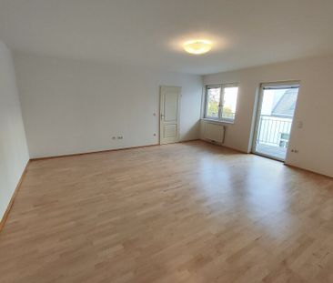 Wunderschöne ruhige Wohnung im 4.OG mit Balkon, Innenhoflage, nahe ... - Photo 4