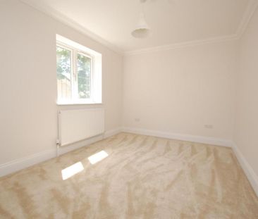 4 bedroom detached house to rent - Photo 5