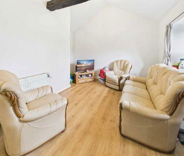 3 bedroom apartment to rent - Photo 3