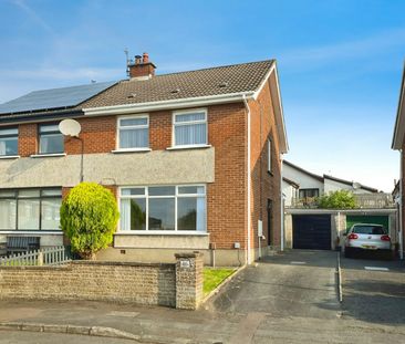 Semi-detached house to rent on - Photo 2