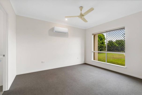 Spacious 4-Bedroom Family Home - Photo 1