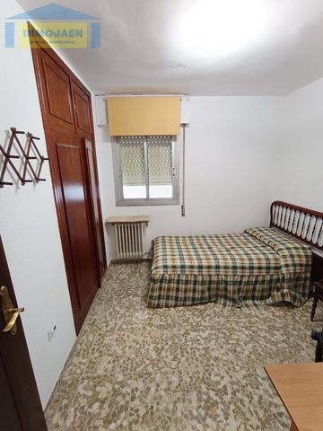 Alquiler Piso en Avda. Andalucía, Jaén - Photo 2