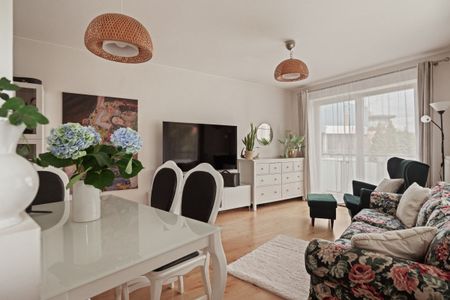 Komfortowe 3 pokoje z balkonem w spokojnej okolicy - Zdjęcie 3
