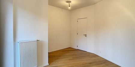 Appartement te huur in Sint-Lambrechts-Woluwe voor € 1.100 met 1 slaapkamer - Photo 2