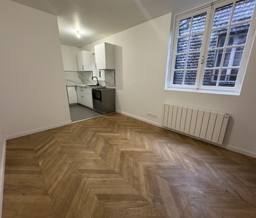 Location Appartement 1 pièce 18m² - Photo 2