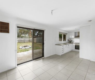 158 Werribee Street North, Werribee - Photo 5