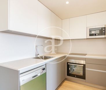 Flat for rent in Madrid Río - Photo 3