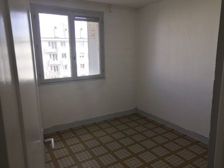 à louer appartement 5pp avec balcon - secteur pericentre , - Photo 2