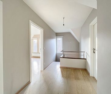 Zeer ruime villa met 4 slpkrs gelegen op TOP locatie - Photo 5