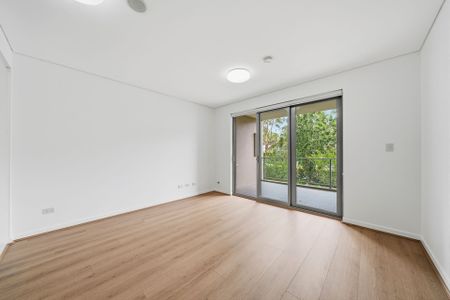 Modern Apartment in Tranquil Setting ** Available Now ** - Photo 2