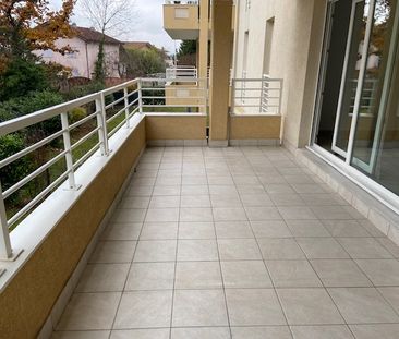 Location Appartement 3 pièces 76m² - Photo 5