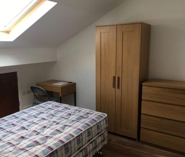 2 Bed Student Accommodation - Photo 3