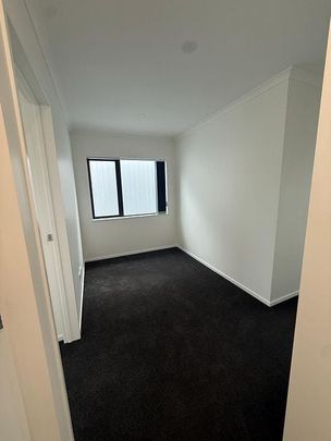 Brand New 3-Bedroom Townhouses – Secure Gated - Photo 1