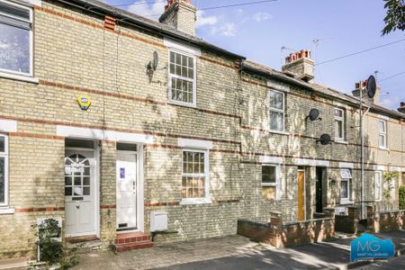 2 bedroom terraced house to rent - Photo 2