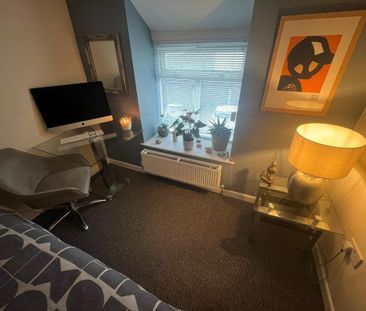 1 bedroom in a house share to rent - Photo 4