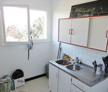 Location Appartement 1 pièce 29m² ST MAUR DES FOSSES 94100 - Photo 2